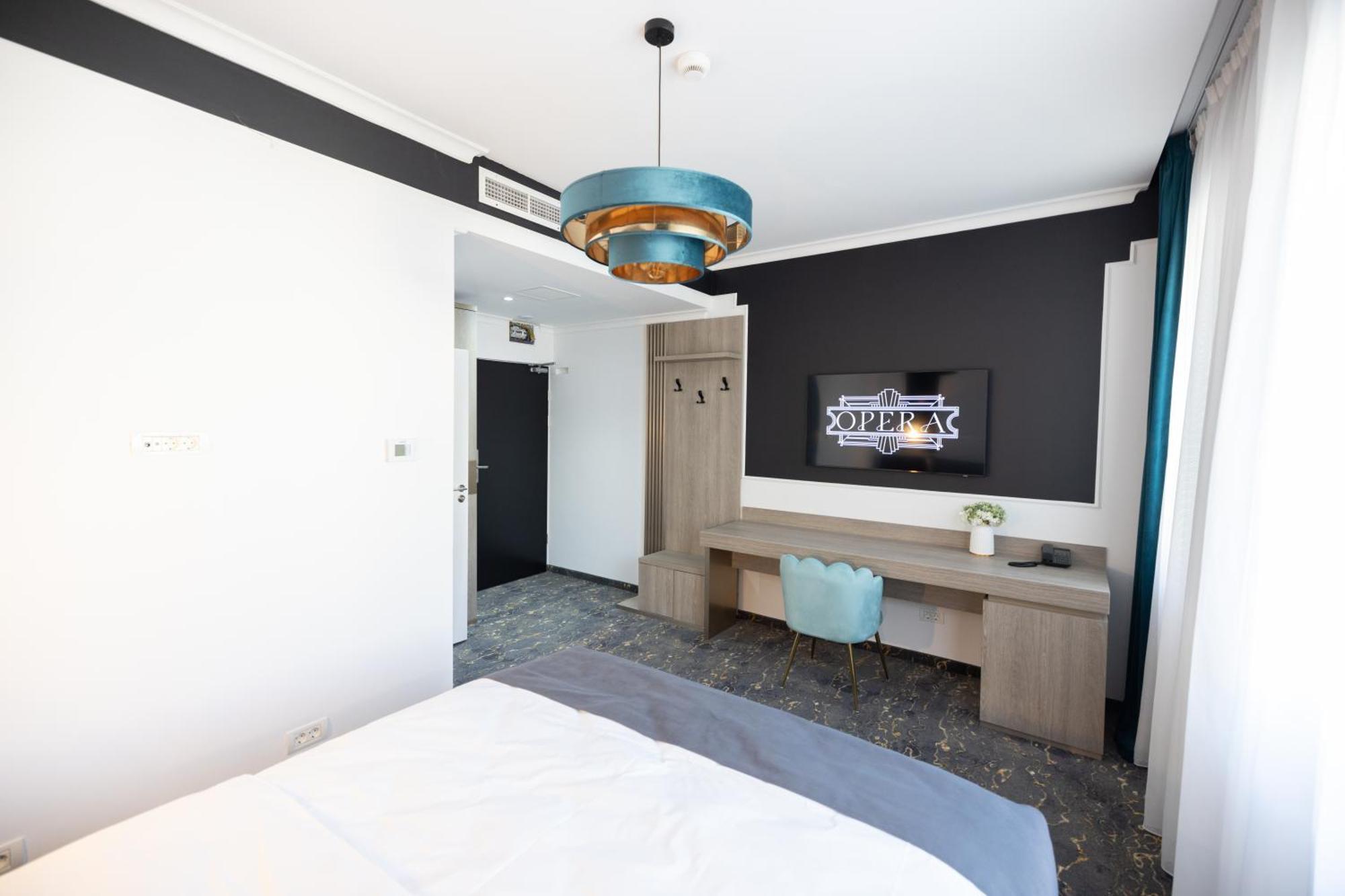 Opera Hotel ทิมิชัวรา ภายนอก รูปภาพ