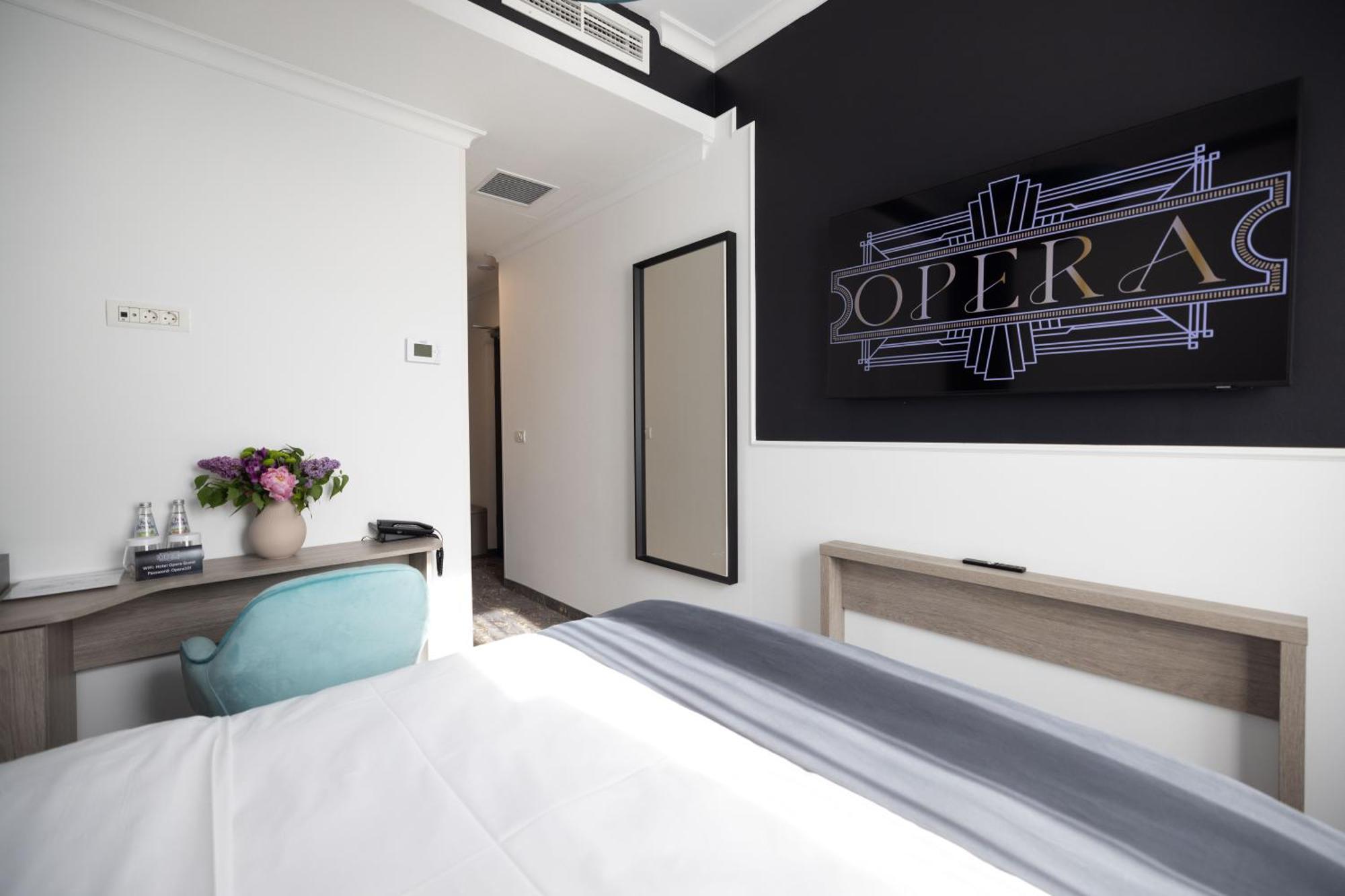 Opera Hotel ทิมิชัวรา ภายนอก รูปภาพ