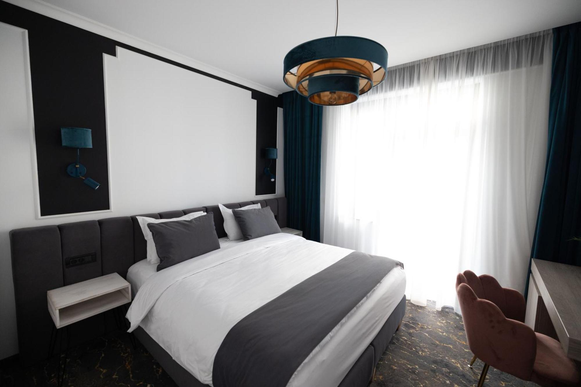 Opera Hotel ทิมิชัวรา ภายนอก รูปภาพ