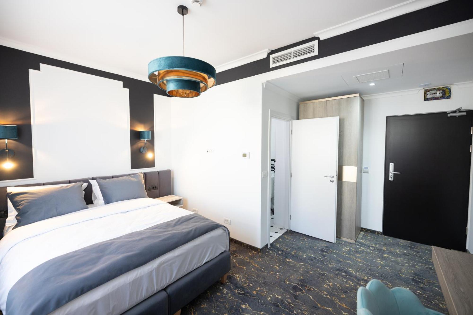 Opera Hotel ทิมิชัวรา ภายนอก รูปภาพ
