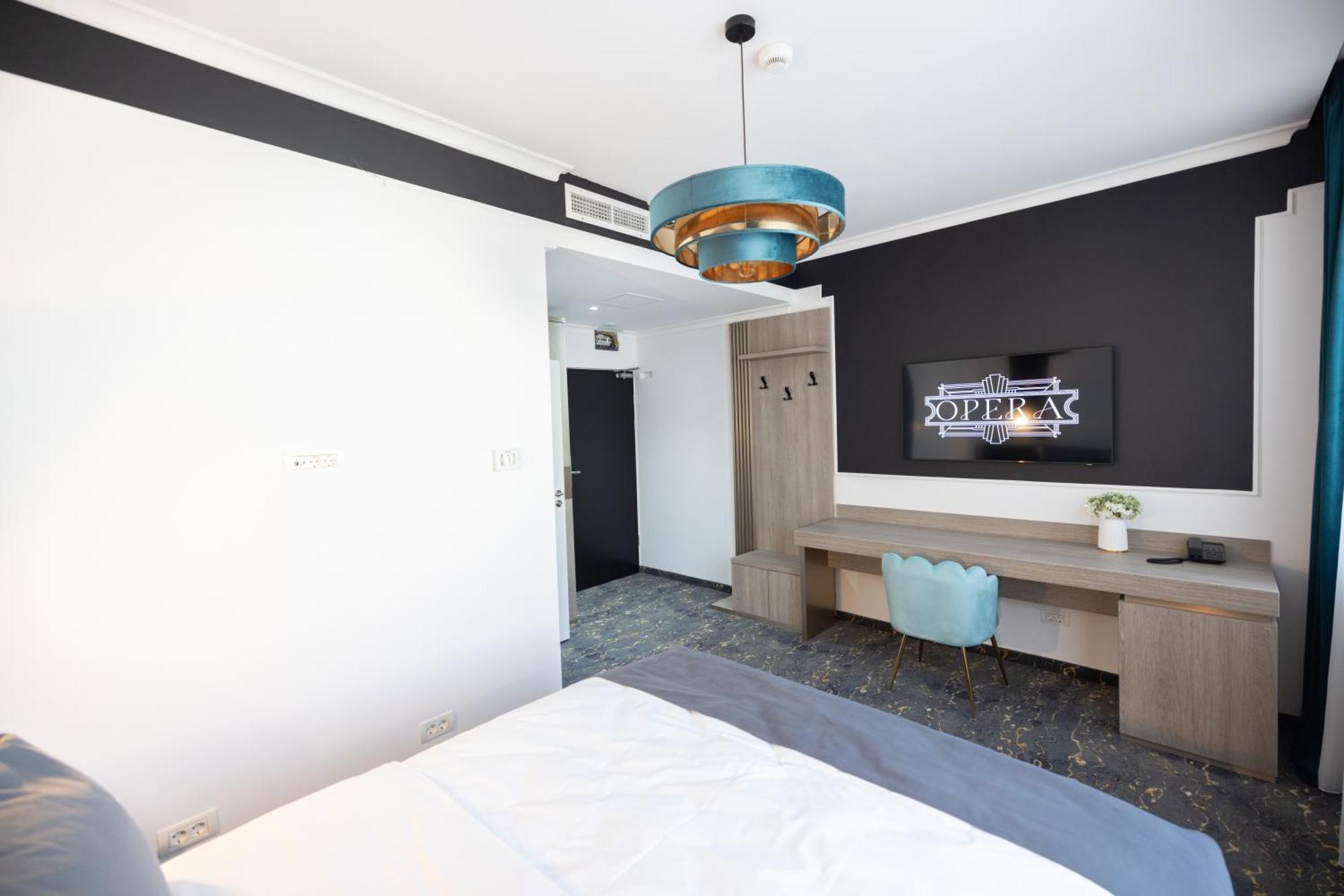 Opera Hotel ทิมิชัวรา ภายนอก รูปภาพ