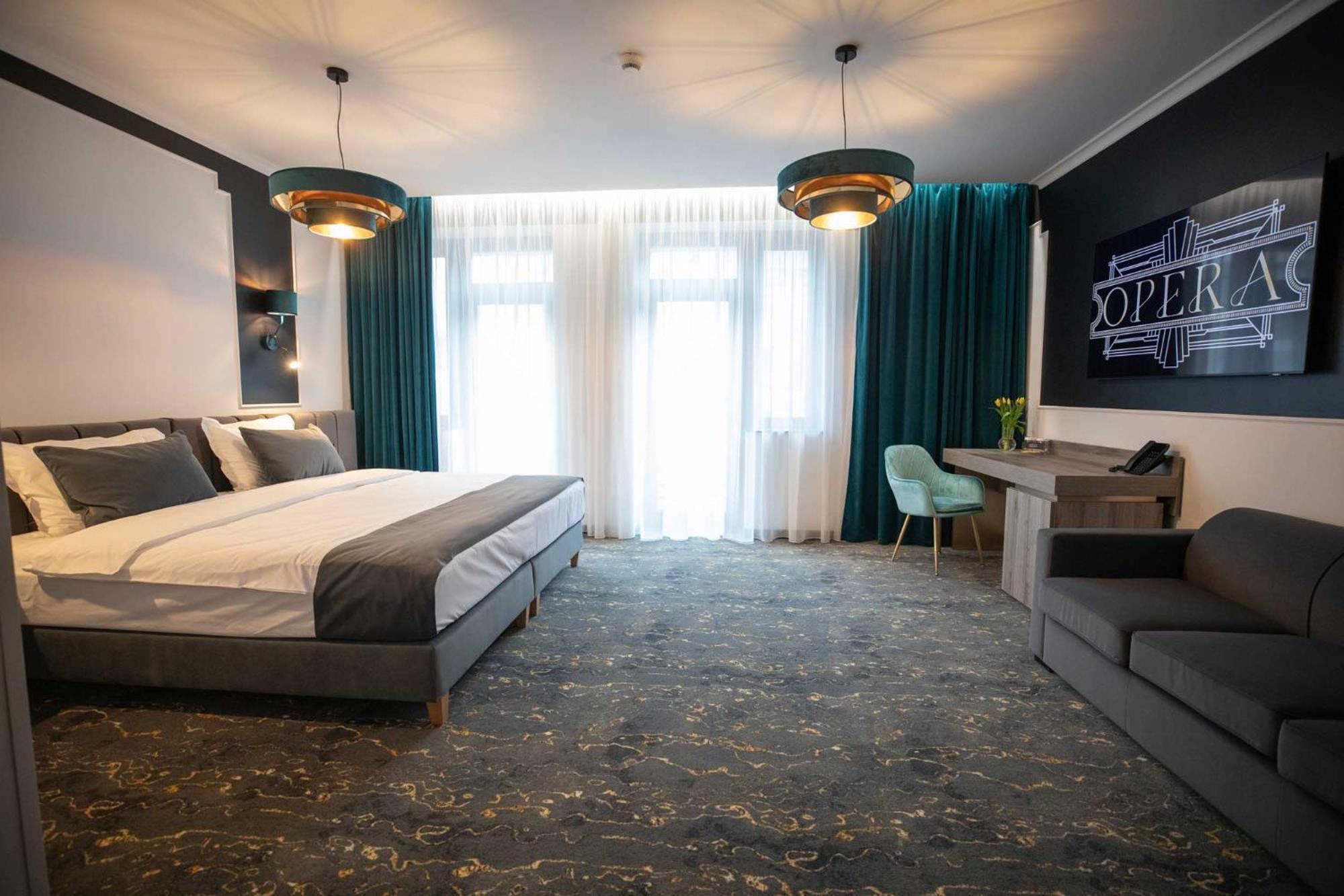 Opera Hotel ทิมิชัวรา ภายนอก รูปภาพ